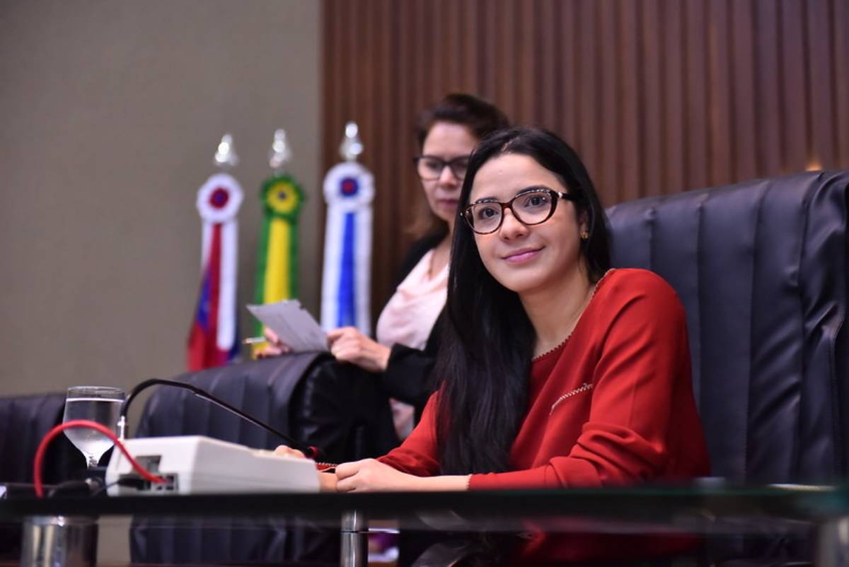 Deputada estadual Drª. Mayara Pinheiro