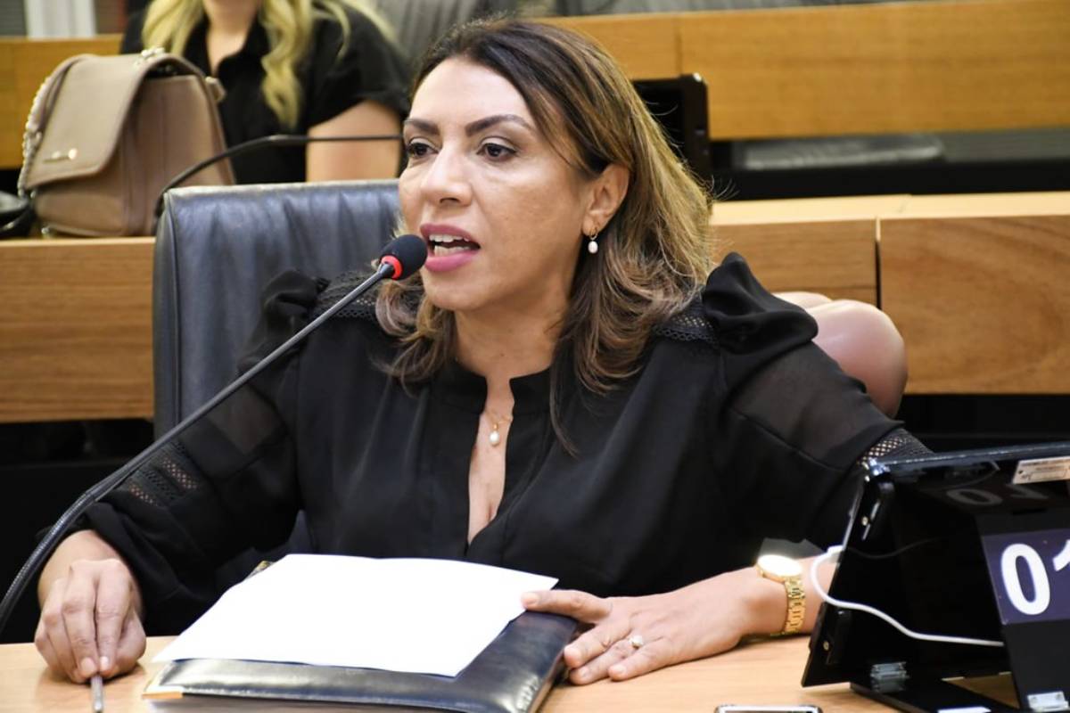 Deputada estadual Cida Ramos
